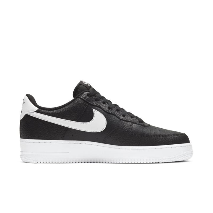 CT2302 - Footwear - Nike