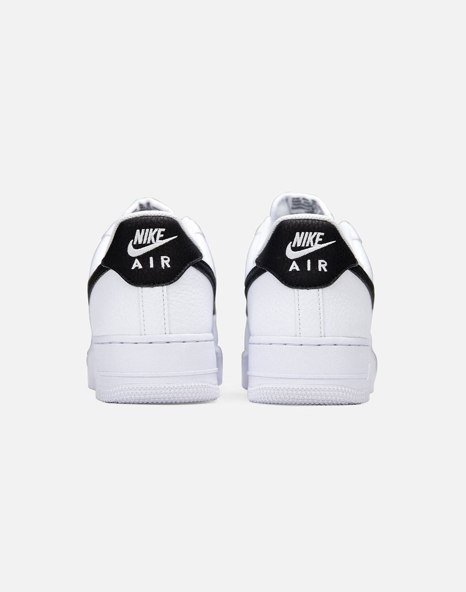 CT2302 - Footwear - Nike