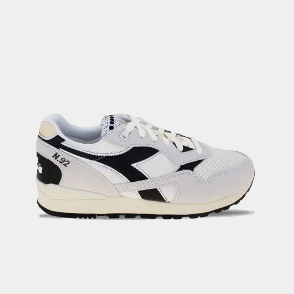 101.178042 - Shoes - DIADORA