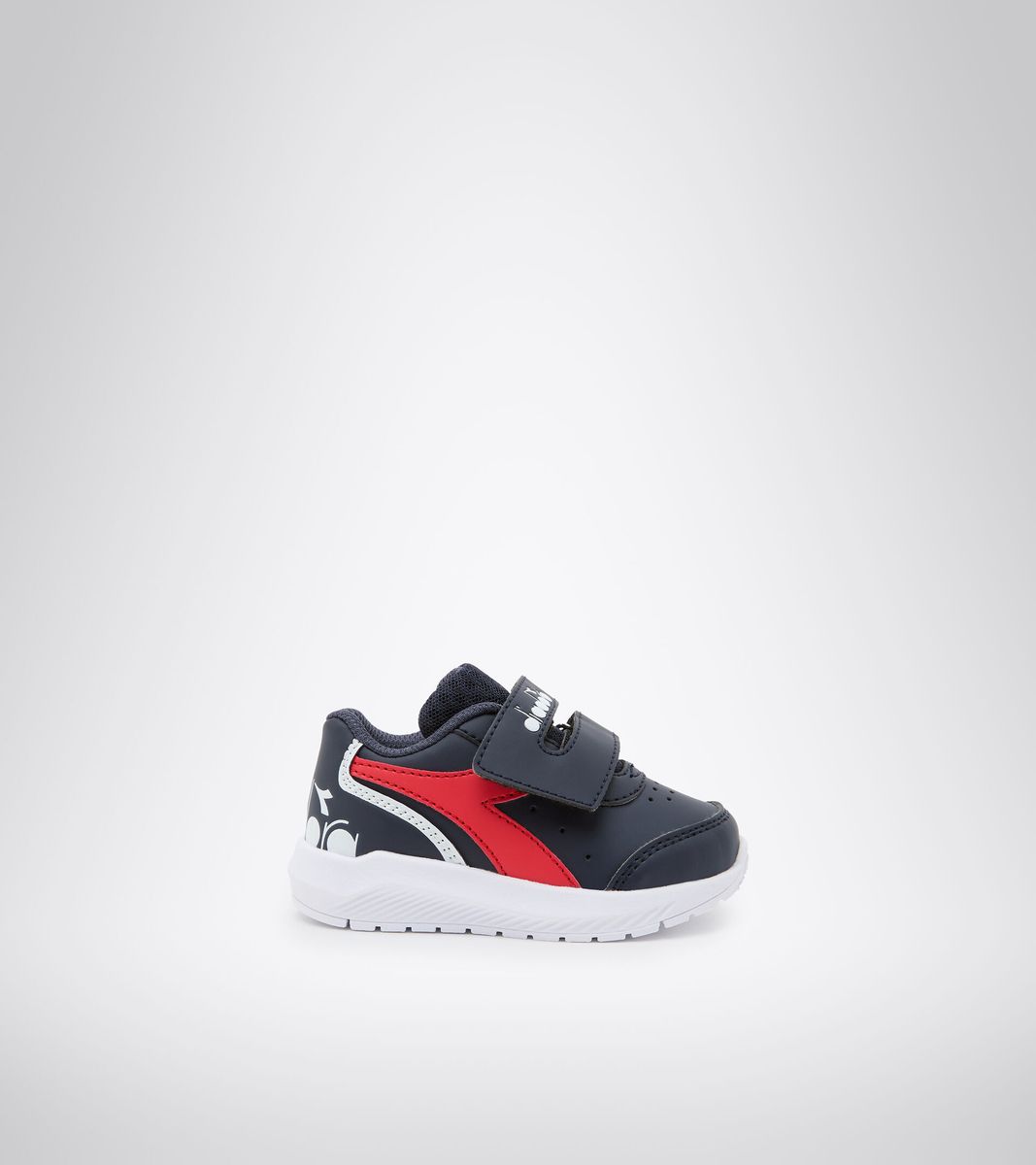 101.176519 - Shoes - DIADORA