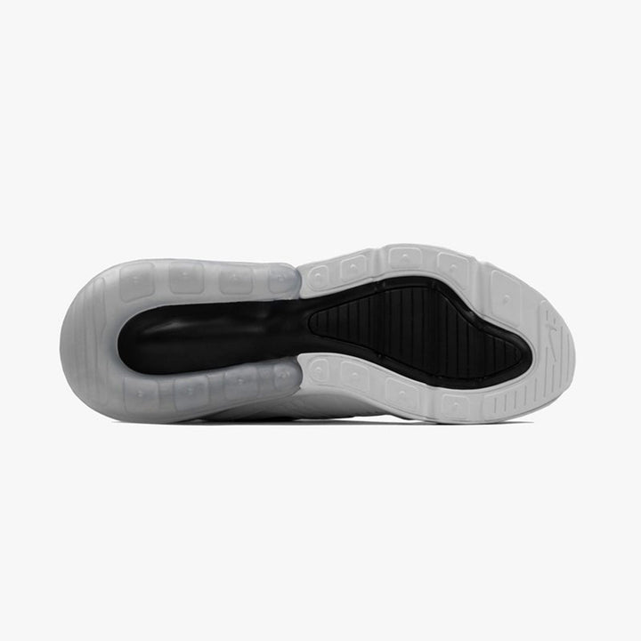 AH8050 - Footwear - Nike