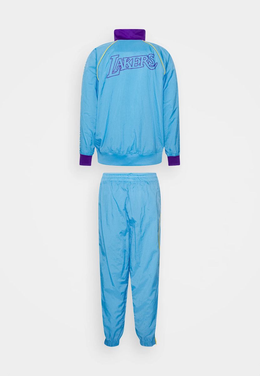 DB2007 - Completi - Nike