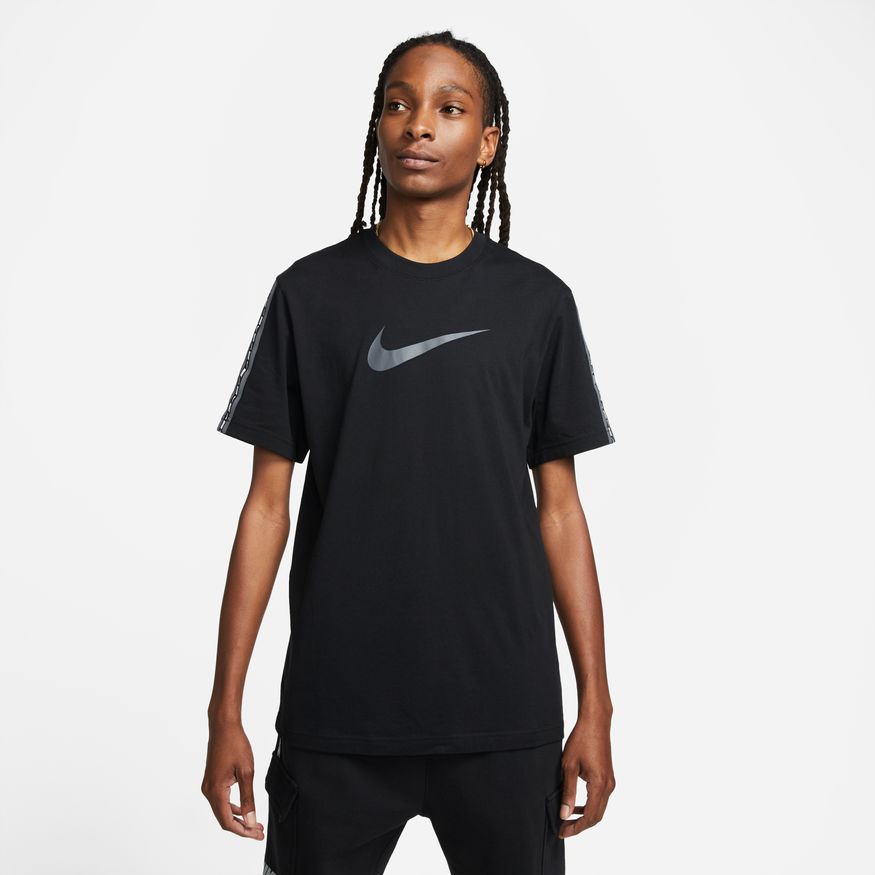 Repeat T-Shirt - Nike
